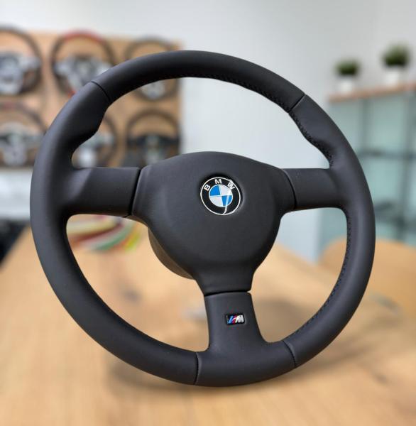 BMW E30 MT2 Lenkrad Leder, M-Technik 1 Sportlenkrad neu beziehen BMW E30 MT2 Lenkrad Leder, M-Technik 1 Sportlenkrad neu beziehen